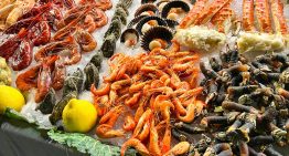 Comprar marisco antes de Nochebuena ahorra hasta un 40%. Un error al congelarlo te arruina la cena