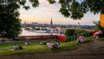«Da un poco de miedo, pero es normal»: en Suecia cualquier persona puede saber cuánto gana su vecino y ha sido un éxito