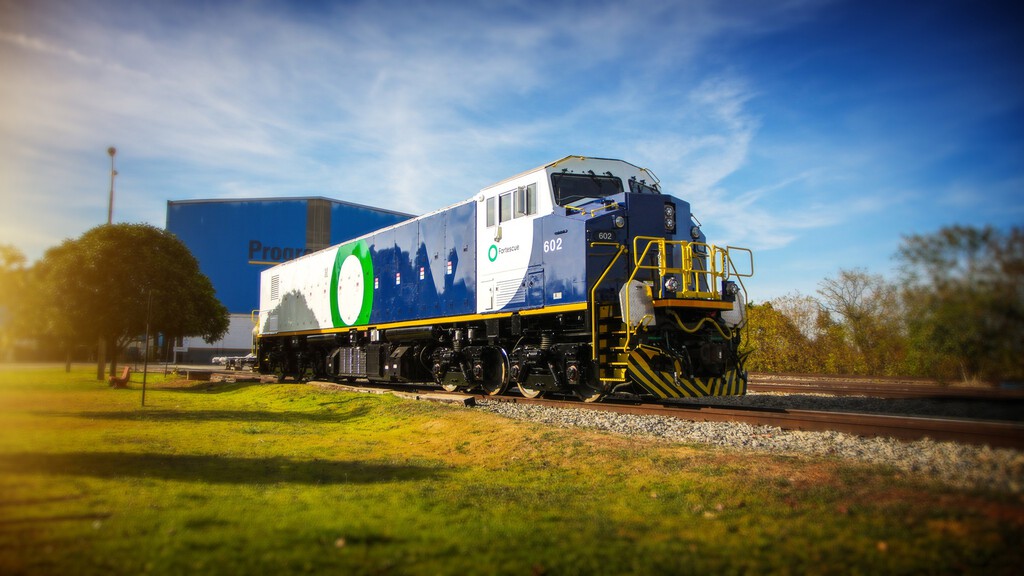 Una nueva bestia ferroviaria acaba de empezar a moverse en Australia: así es la locomotora a baterías más grande del mundo 