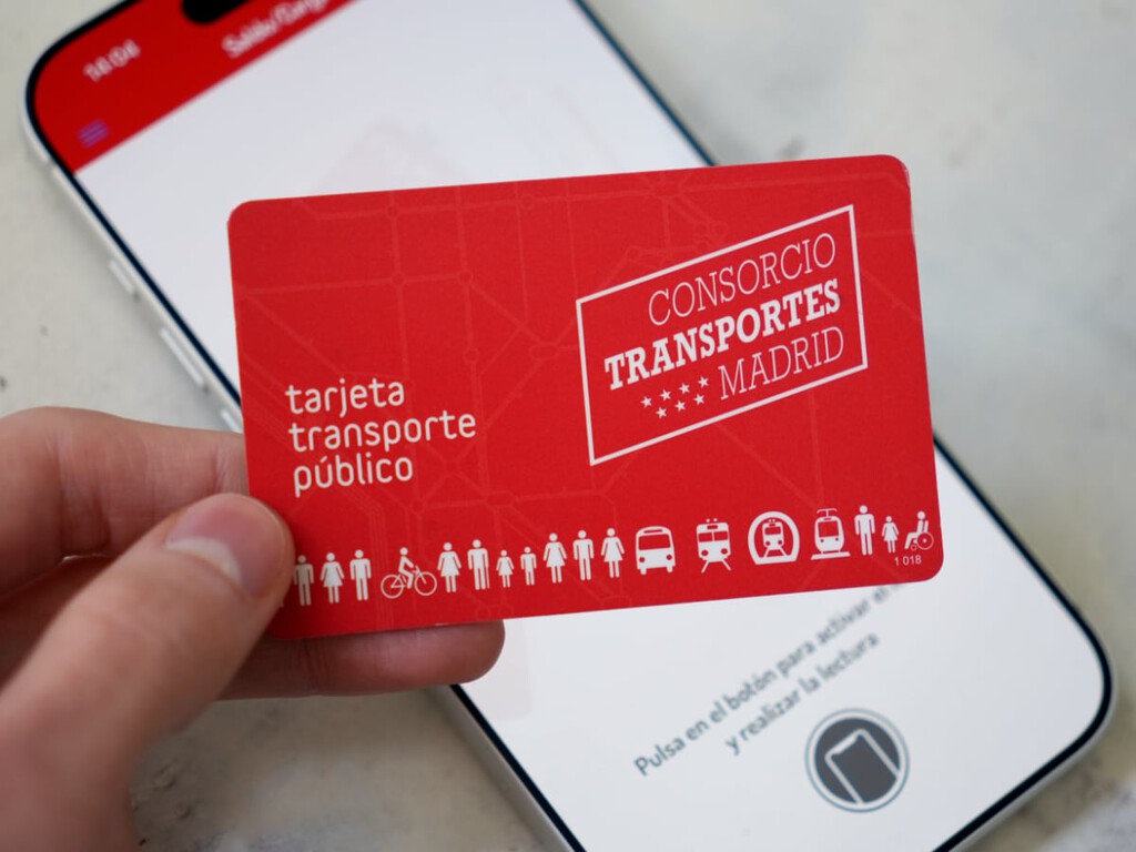 Confirmado: estos serán los precios del transporte en Madrid para 2026 y así de fácil podrás seguir recargando tu abono con el iPhone 