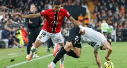 Un Valencia mejorado no sabe rematar los partidos