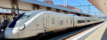 Renfe tiene perdidos tres trenes AVRIL y un problema aún más grave: aún no sabe cuándo los va a recibir