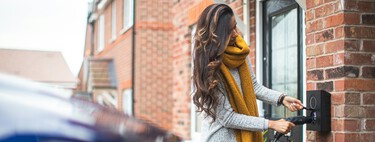 Ayuda para instalar cargador de coche eléctrico: requisitios y cómo puedes solicitarla