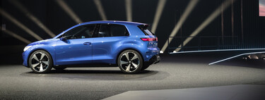 Europa tenía un plan para saltar al coche eléctrico y 2025 era su primera prueba de fuego. Los fabricantes han acabado con ella