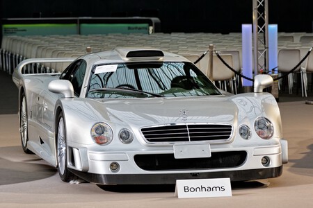 Paris Bonhams 2016 Mercedes Benz Clk Gtr Coupe 2000