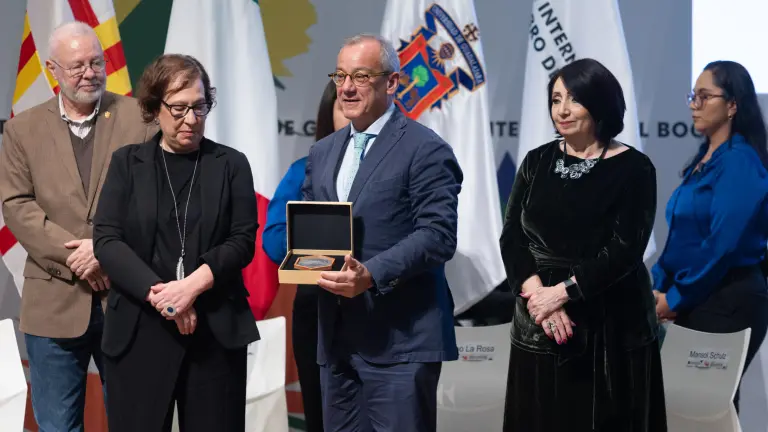 Italia será un libro abierto FIL Guadalajara