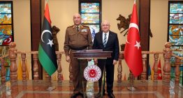 Libia confirma la muerte del jefe de sus Fuerzas Armadas tras estrellarse el avión en el que viajaba