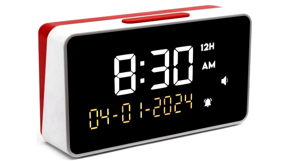 Despertador parlante con números grandes.