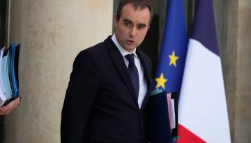 Francia se asoma de nuevo a la crisis tras ser rechazado el proyecto de presupuestos