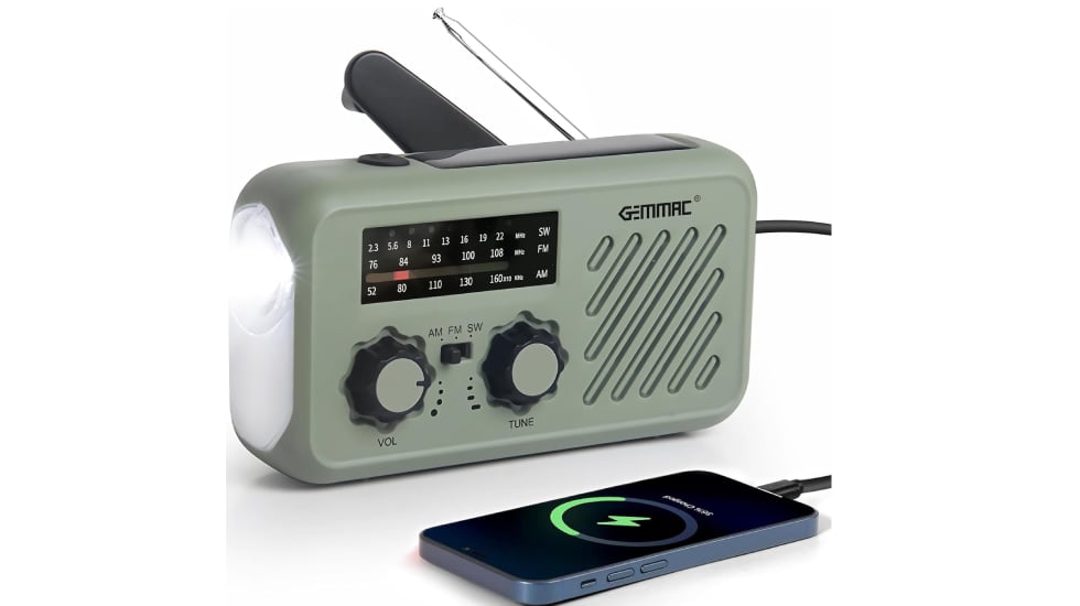 Radio de emergencia portátil con carga solar.