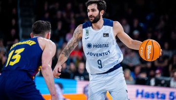 El Barça de Punter vence al Joventut (90-80) en el regreso de Ricky Rubio al Palau