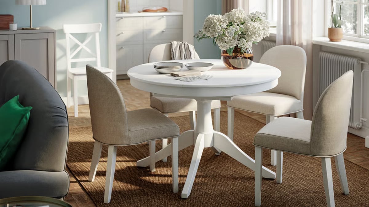 Durante todo el mes de diciembre, podrás disfrutar de descuentos exclusivos en mesas y sillas en la marca sueca si eres del club Ikea Family.