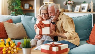 19 regalos para personas mayores que les harán la vida más fácil a diario