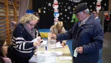 Elecciones en Extremadura 21D, en directo | Abren los colegios electorales en Extremadura