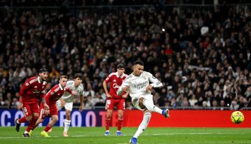 Un récord para Mbappé en la noche del desencanto del Bernabéu con el Real Madrid