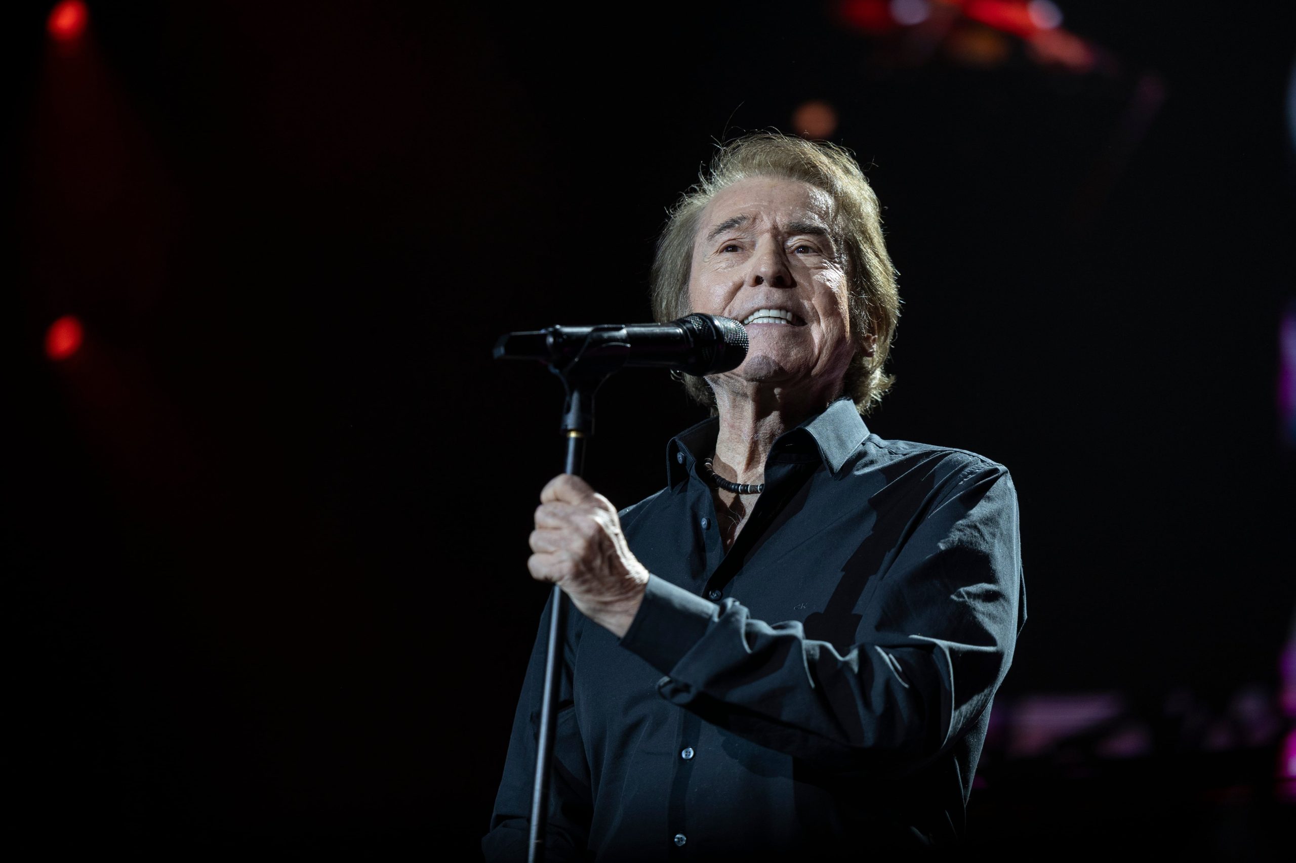 DVD 1297 20/12/2025 - Barcelona - Concierto de Raphael en el Palau Sant Jordi de Barcelona. .   Foto: Massimiliano Minocri