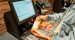 Una IA toma un negocio real: ofrece descuentos sin control y cae en las trampas de clientes