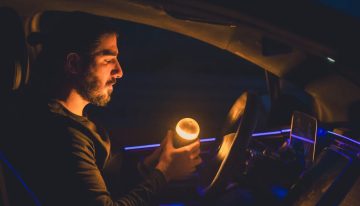 La baliza V16 que vende Carrefour baja aún más de precio. Está fabricada en España y viene con su propia app