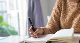 Llevamos décadas fracasando con los propósitos de año nuevo. La ciencia dice que es porque no sabemos «hacer trampas»