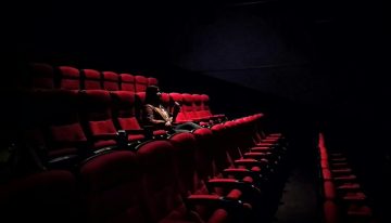 Spotify mató al disco y la industria pivotó a los conciertos. Netflix mató al cine y la industria se quedó con una «crisis del espacio»