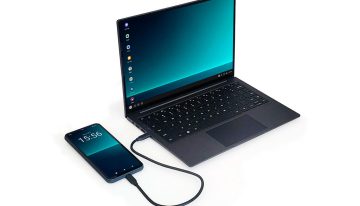 Tu móvil ya es más potente que muchos portátiles básicos. Este accesorio quiere convertirlo en tu nueva oficina