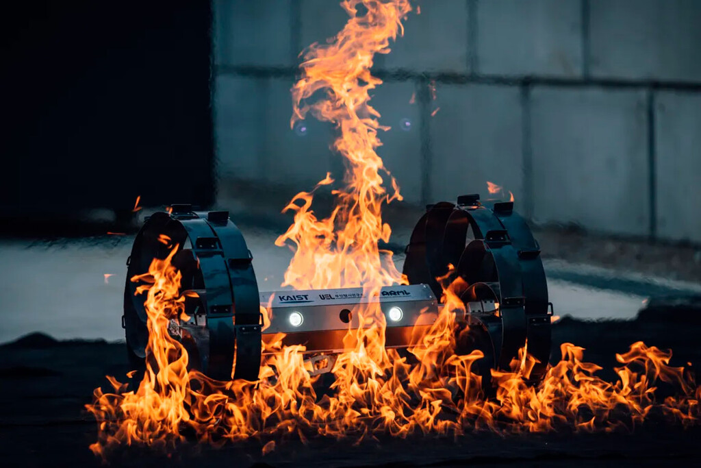 Colonizar la Luna implica vivir en sus cuevas: Corea del Sur ha diseñado un rover con ruedas que cambian de tamaño para explorarlas 