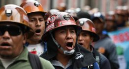 Campesinos, maestros y mineros protestan en Bolivia contra la eliminación de las subvenciones a la gasolina