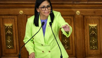 Delcy Rodríguez: “Venezuela tiene derecho a tener relaciones con Rusia, China, Irán y Cuba”