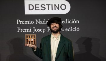 David Uclés ficha por Planeta al ganar el Premio Nadal con una nueva novela de realismo mágico