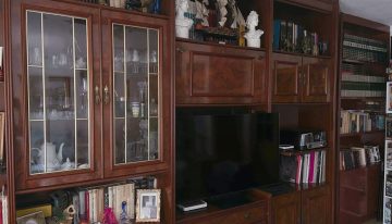 El «mueble de salón» canónico en la España de los 80 y los 90 está muerto. Eso dice más de nosotros de lo que aparenta