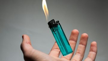 La capital mundial del mechero está en China y ha obrado un milagro: mantener intacto sus precios más de 20 años