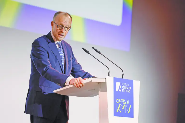 Merz denuncia “total barbarie” de Rusia