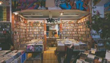 La Generación Z ha encontrado el remedio a la fatiga de las suscripciones de streaming: volver a comprar DVDs