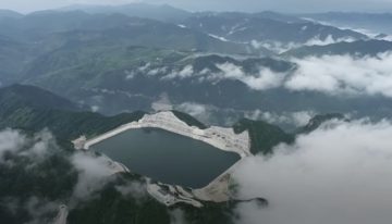 Donde tú ves una montaña, China ve una pila: está construyendo una megacentral hidroeléctrica de 2.100 MW en el Tíbet