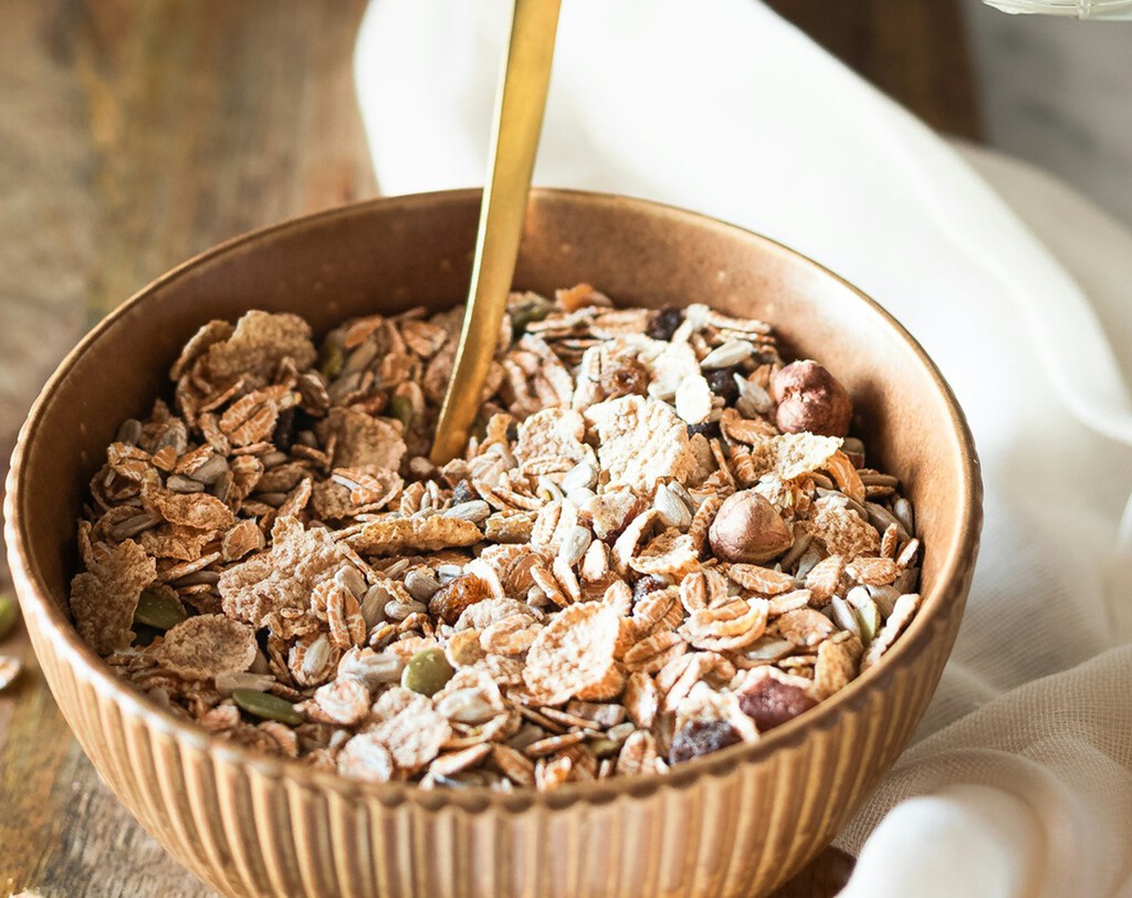 La avena ha quedado "apartada" a ser la reina de los desayunos. La ciencia cree que es más beneficiosa en la cena