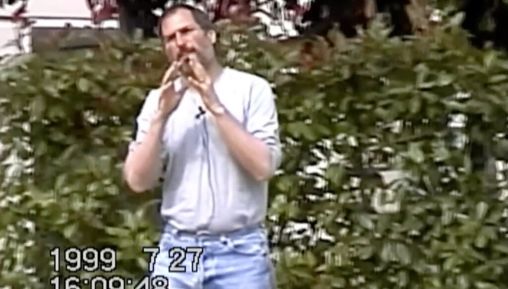 "Somos los únicos a los que les importa una mierda hacer grandes ordenadores". Sale a la luz un brutal vídeo inédito de Steve Jobs 