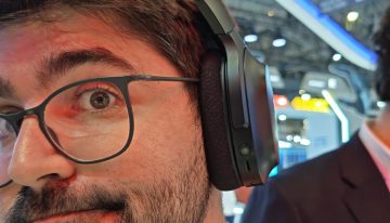 Razer ha tenido una idea loca y es ponerle cámaras con IA a unos auriculares. Los he probado y me han dado que pensar