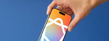 Apple lleva años de retraso en la carrera de la IA. Se acaba de filtrar un cambio de rumbo y parece el más inteligente 