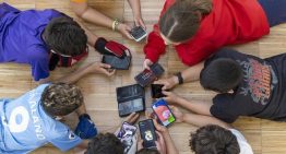 Los neuropediatras alertan de un aumento de casos de 'autismo digital', niños con síntomas similares al TEA por el abuso de pantallas