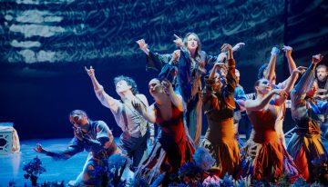 ‘Algarabía’:  un intento de diálogo cultural que acaba en monólogo con acotaciones