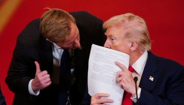 Trump amenaza a Irán con la “destrucción total” y advierte de que “recibirá un duro golpe”