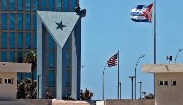 Estados Unidos flexibiliza el bloqueo a Cuba y autoriza la llegada de un buque petrolero ruso