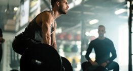 Llevamos años debatiendo si es mejor ir al gimnasio por la mañana o por la tarde. La fisiología por fin tiene la respuesta