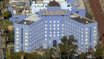 El nuevo pasatiempo de TikTok es entrar por sorpresa en uno de los edificios más vigilados de Hollywood: el de la Cienciología