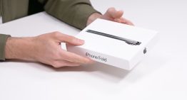 Este unboxing del iPhone plegable roza los tres millones de visitas. Lo preocupante es la cantidad de gente preguntando dónde comprarlo