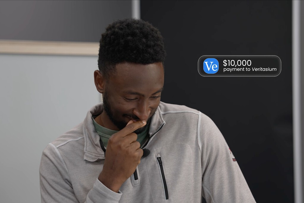 Demuestran cómo robar 10.000 dólares a Marques Brownlee. Es una vulnerabilidad de Visa que funciona incluso con el iPhone bloqueado 