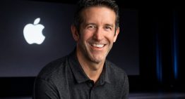 «Un tipo obsesionado con el prducto». Quién es en John Ternus y qué podemos esperar de su inminente andadura como CEO de Apple