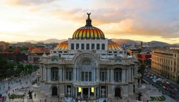 La huida de Telefónica de México revela una verdad más incómoda: el país no tiene alternativa real a Telcel