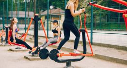 Del asfalto a las barras de calistenia: cómo los parques de tu ciudad se han convertido en la mejor terapia contra la ansiedad moderna