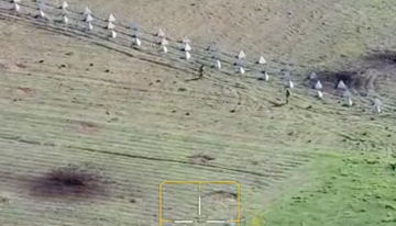 Ucrania ha probado si Rusia cumplía el alto el fuego con una ilusión óptica a campo abierto. El vídeo es autoexplicativo